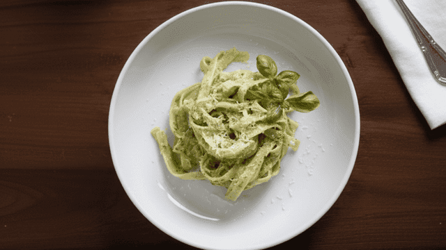 Fettuccine al pesto genovese-1